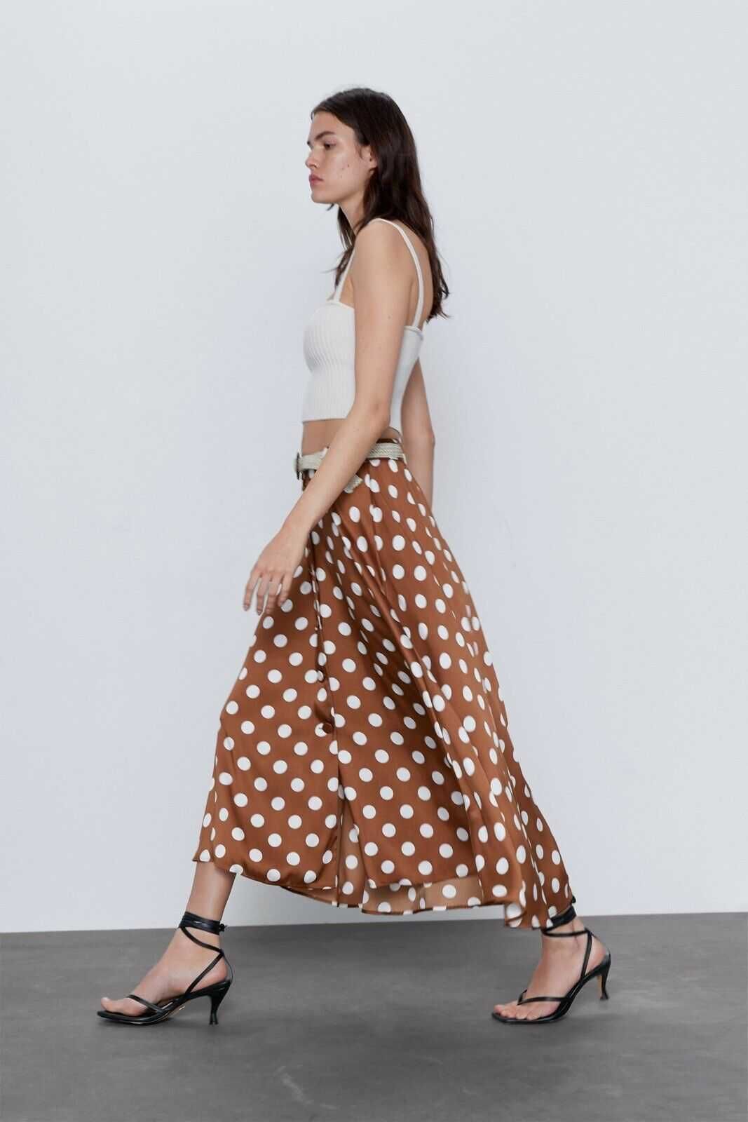 Zara пола нова, размер М