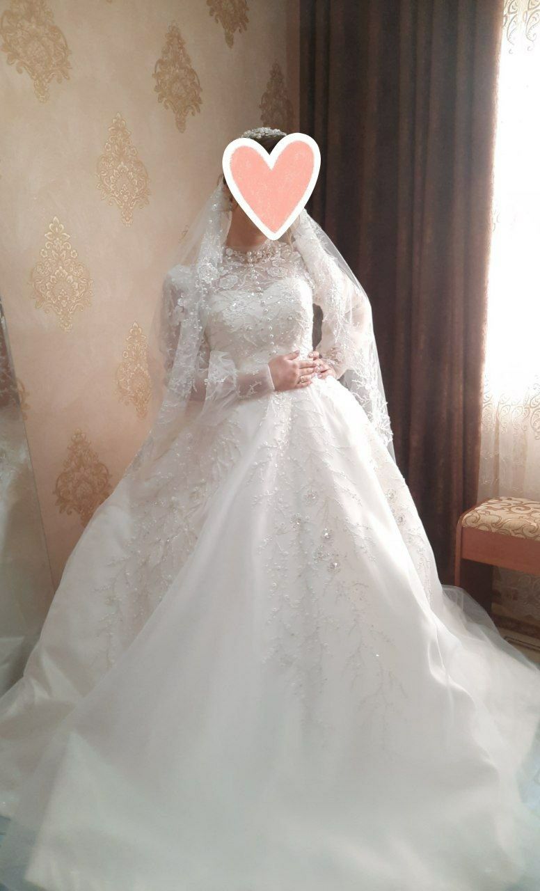 Продается свадебное  платье новое.
