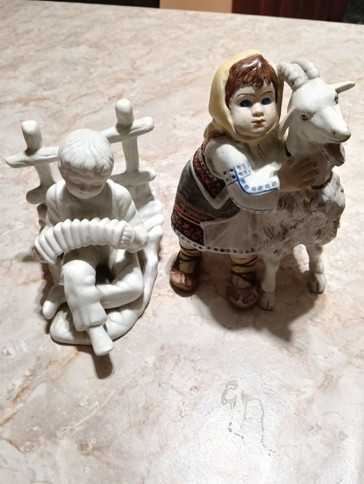 Bibelouri foarte vechi