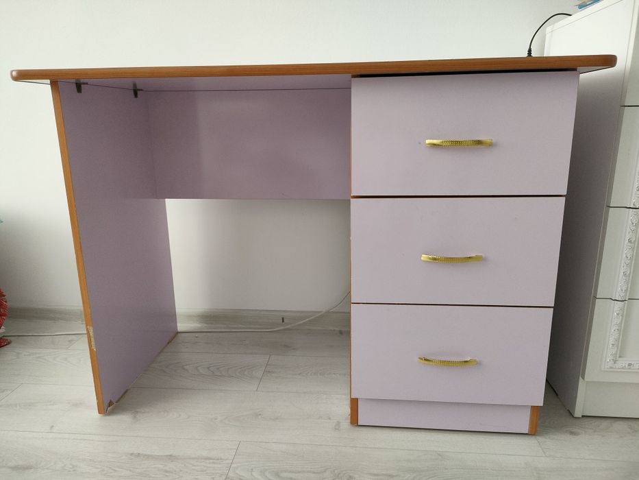 Парта для школьников