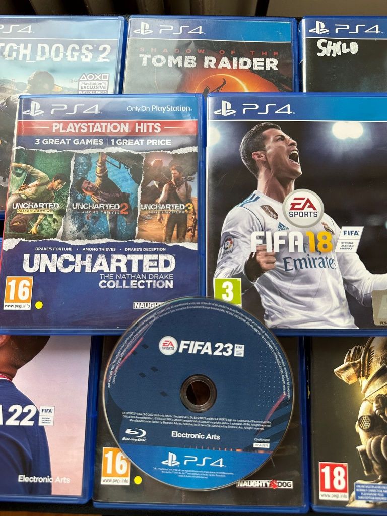 jocuri ps4 în stare buna.