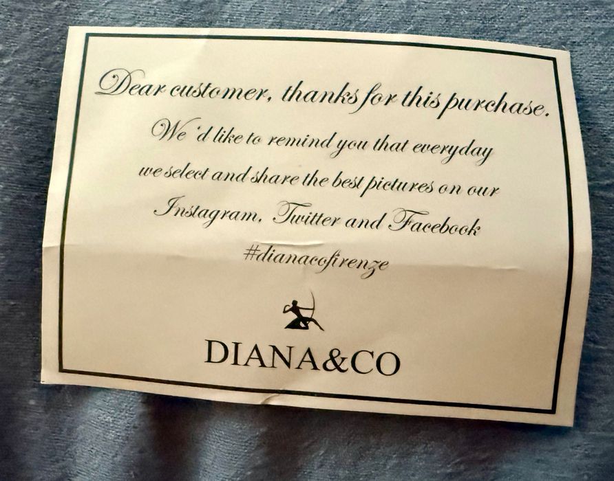 Пухена черна чанта