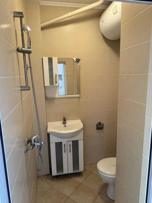 Продава се Двустаен апартамент в Бургас, Славейков - 50 кв.м за 2220 €/кв.м - Снимка #3