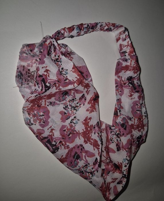 Bentita cu imprimeu floral Avon