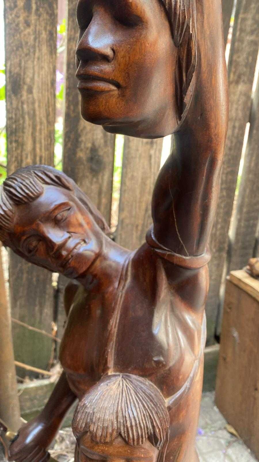 Sculptura lemn vanator de capete Igorot