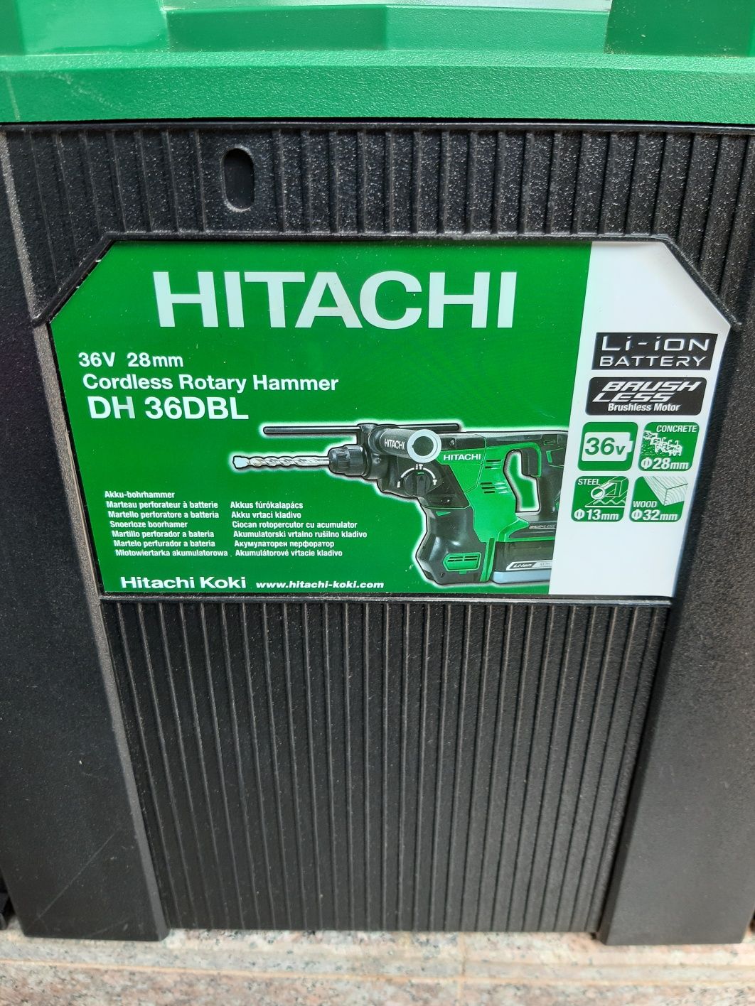 Hitachi rotopercutor pe acumulatori nou.