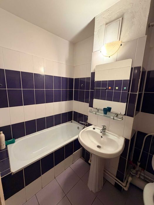 Închiriez garsonieră zona Buzăului lângă Școala 2