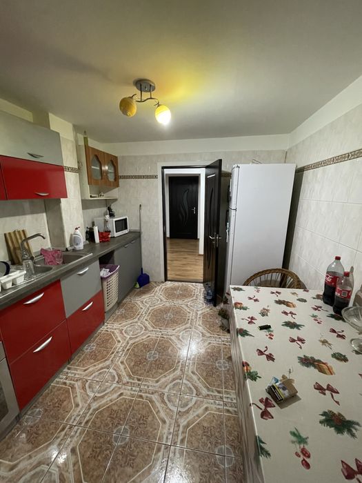 Apartament 3 camere decomandate 65 m2 utilat