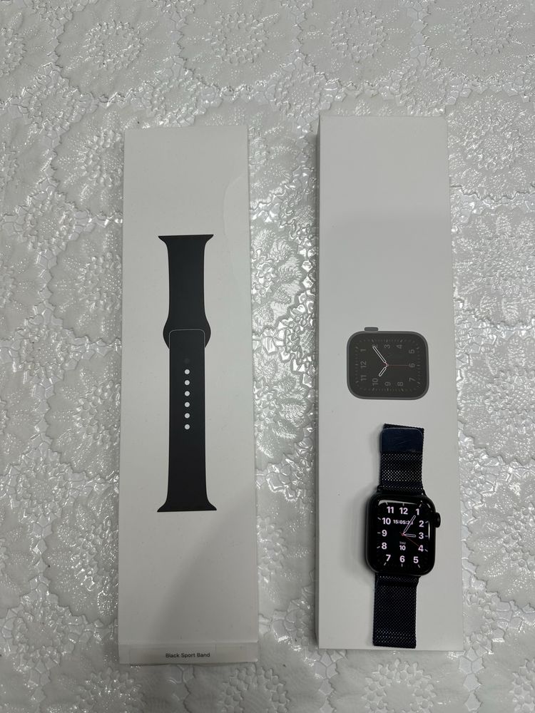     Apple Watch SE 2022 40мм GPS Space Gray Alu Black Sport