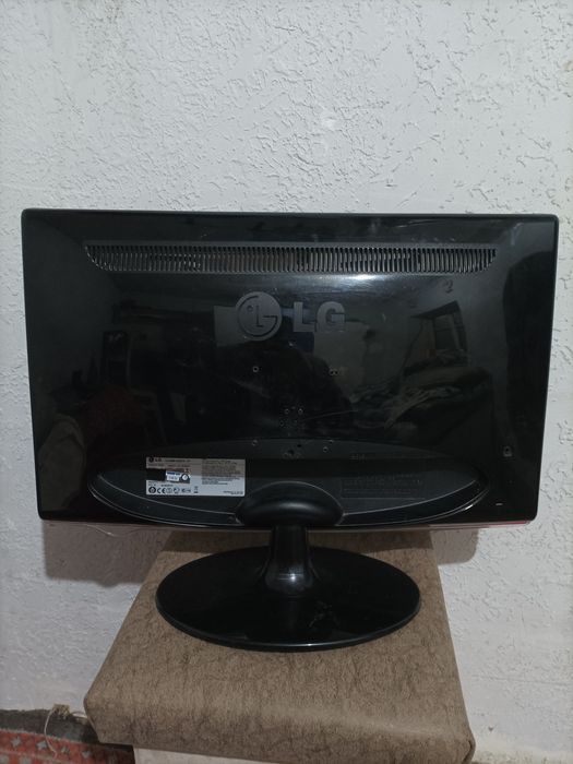 Продается монитор LG 22 дюйма