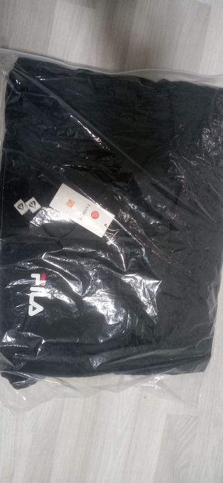 Стильная жилетка FILA