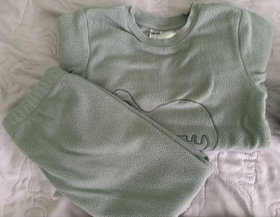 Пижами и потници за момче размер 98/104