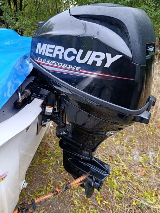Двигател Mercury 15 кс къс ботуш
