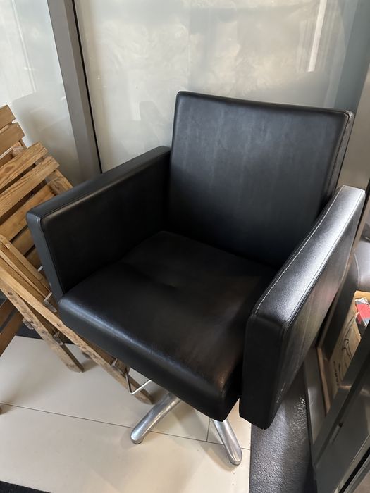 Кресло парикмахерское