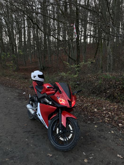Vând yamaha yzf r125