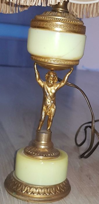 Старинна бронзова лампа