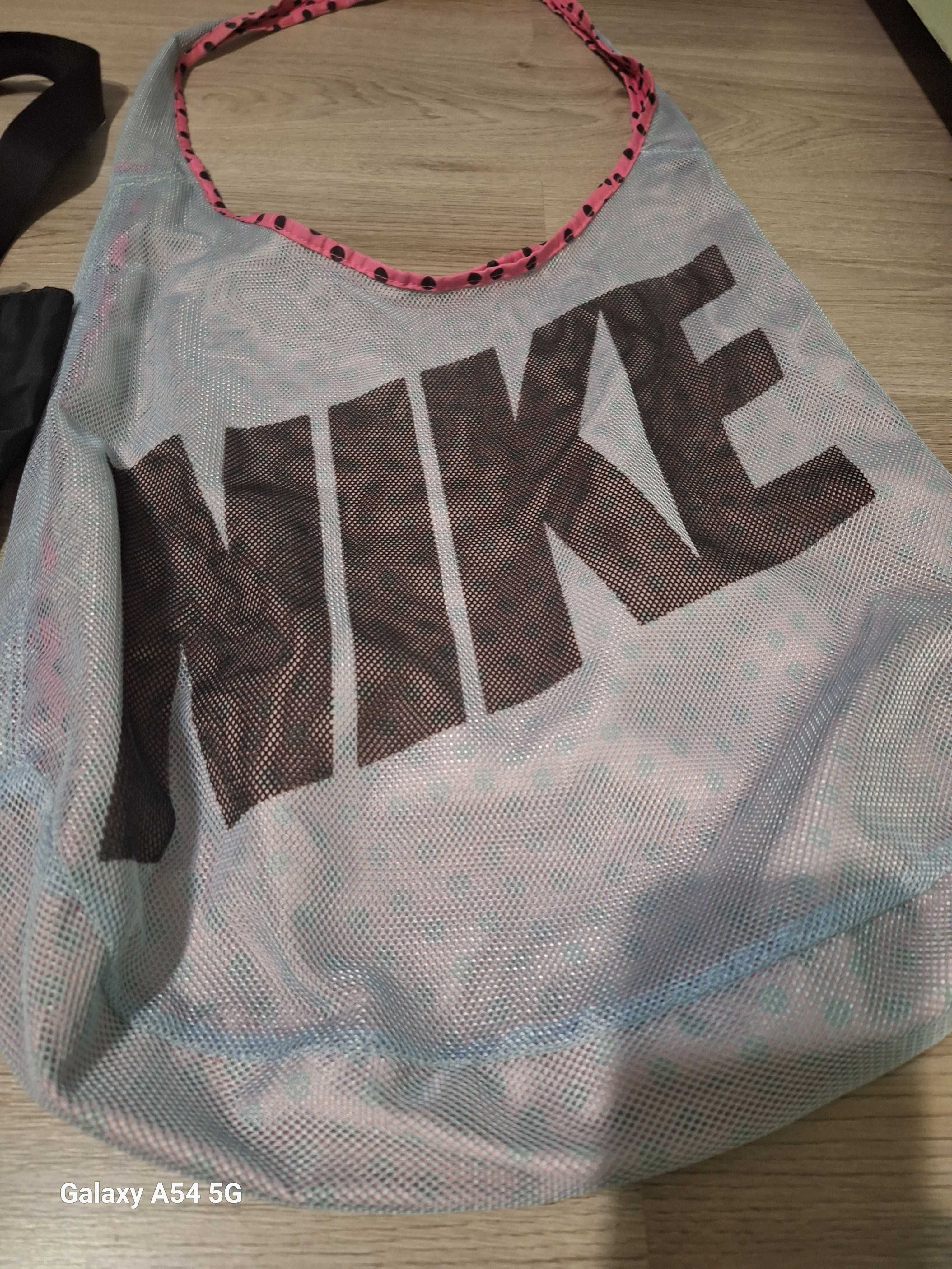 Дамски чанти Nike, Puma