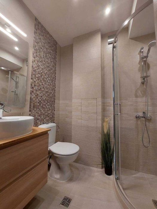 Дава се под наем Тристаен апартамент в София, Лозенец - 85 кв.м за 637.5 € - Снимка #8