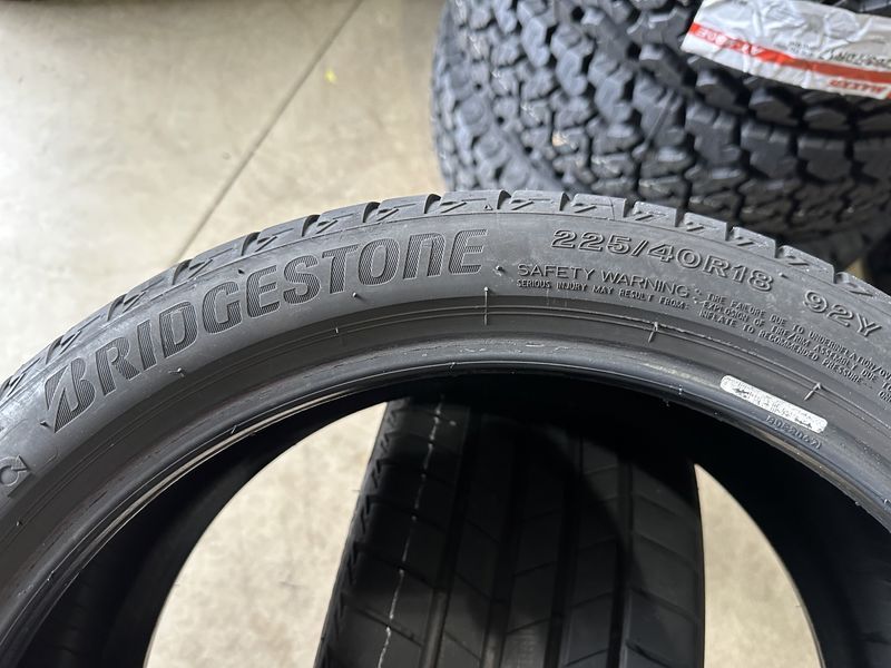 225/40/18 BRIDGESTONE RUNFLAT 2 броя