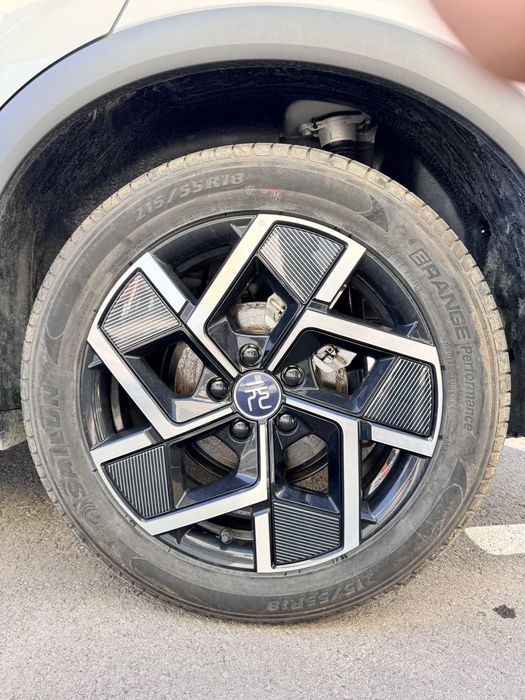 BYD Yuan Plus 4-pozitsiya