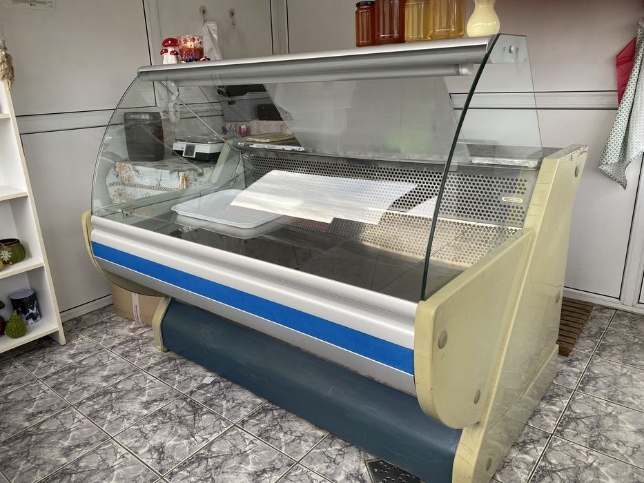 Vitrină frigorifică