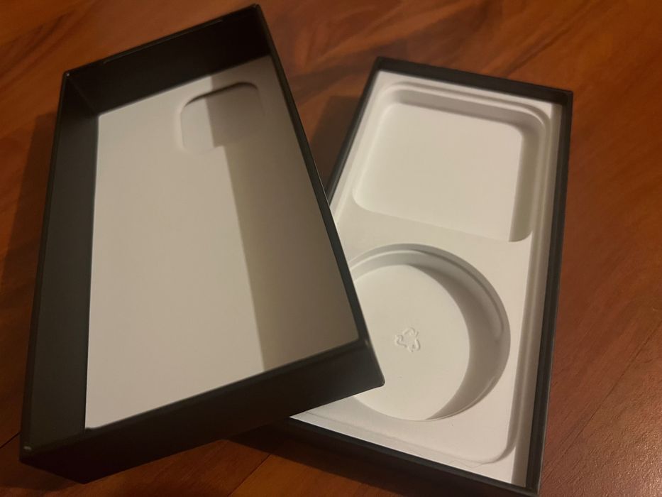 Cutie originală Apple iPhone 13 Pro (Graphite)