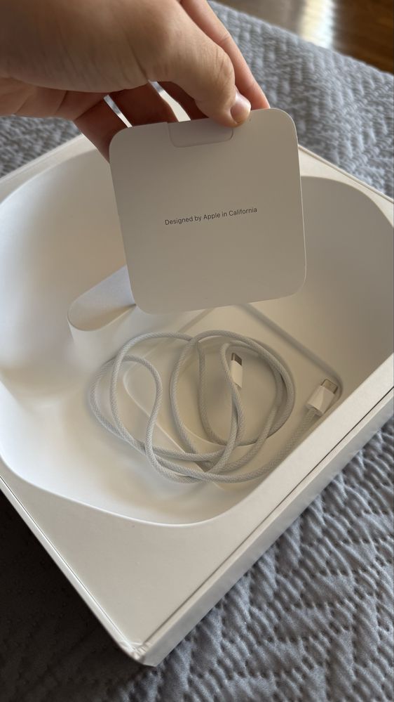 AirPods Max 2 Midnight (ново поколение) – отлично състояние