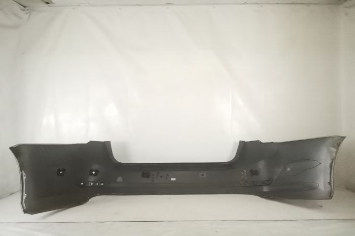 Оригинална задна броня със сензори в добро състояние Седан Шкода / Sko