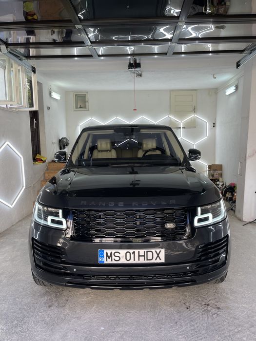 Range Rover Vogue Autobiography Long Edition