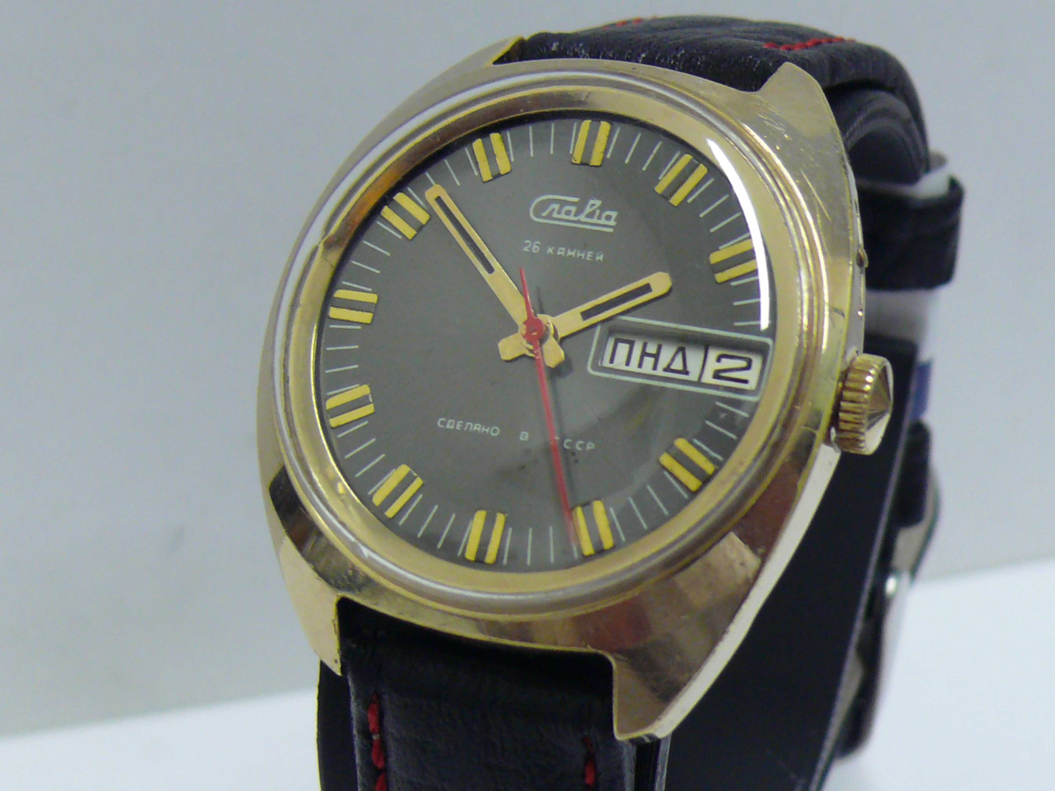 Съветски позлатен SLAVA Слава Мъжки ръчен часовник, работещ с Ден/Дата