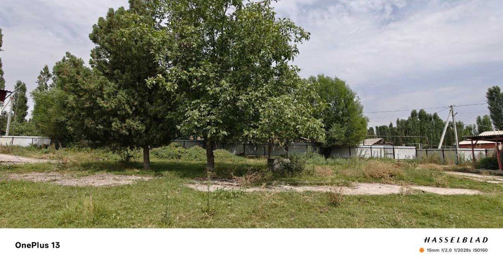 Продаётся 40 соток промышленной земли. Цена:2300 $ за соток. Торг ест