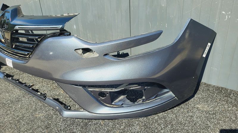 Renault Megane IV 2018/2022 bară fata grila centrala BF2330