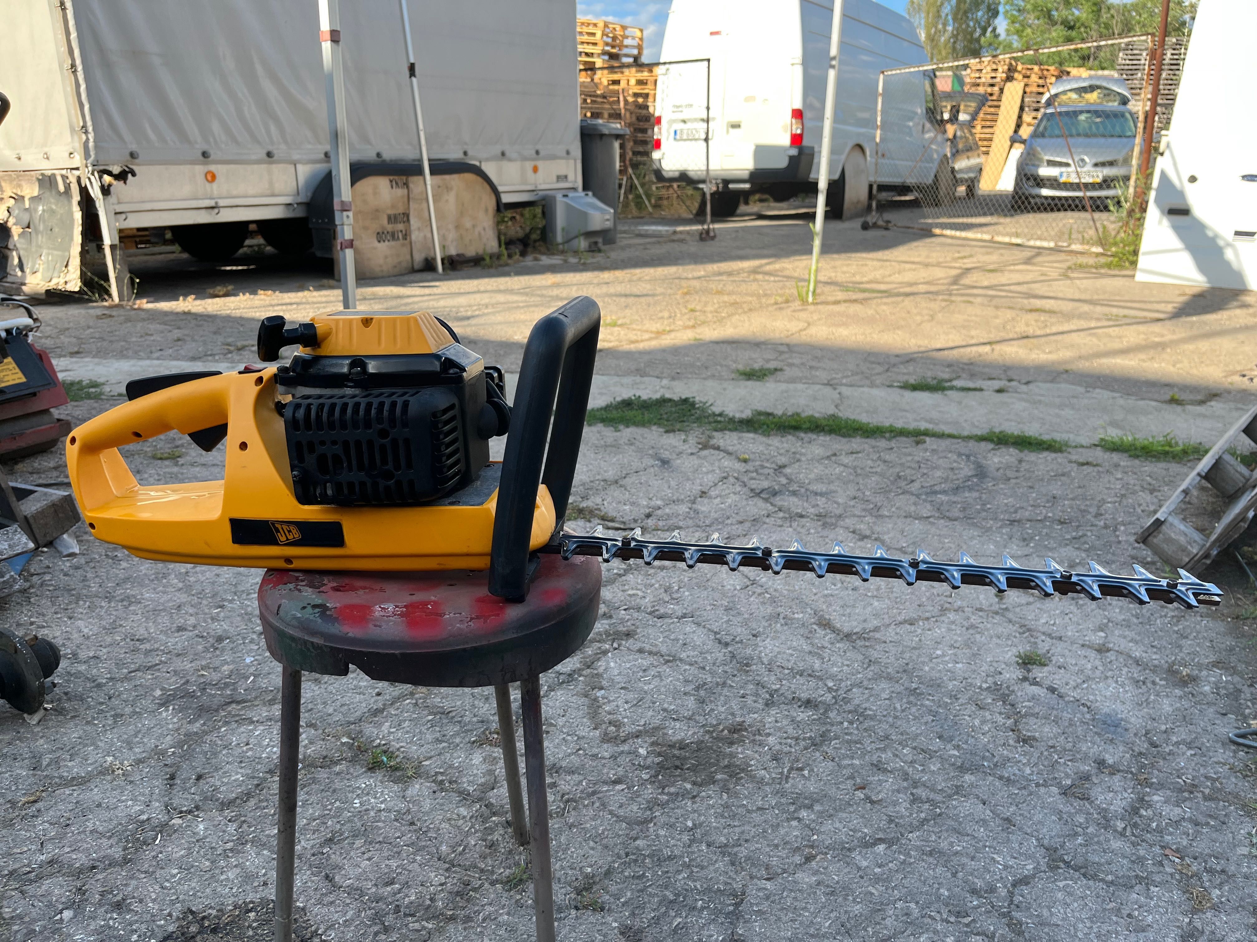 Моторен храсторез  JCB