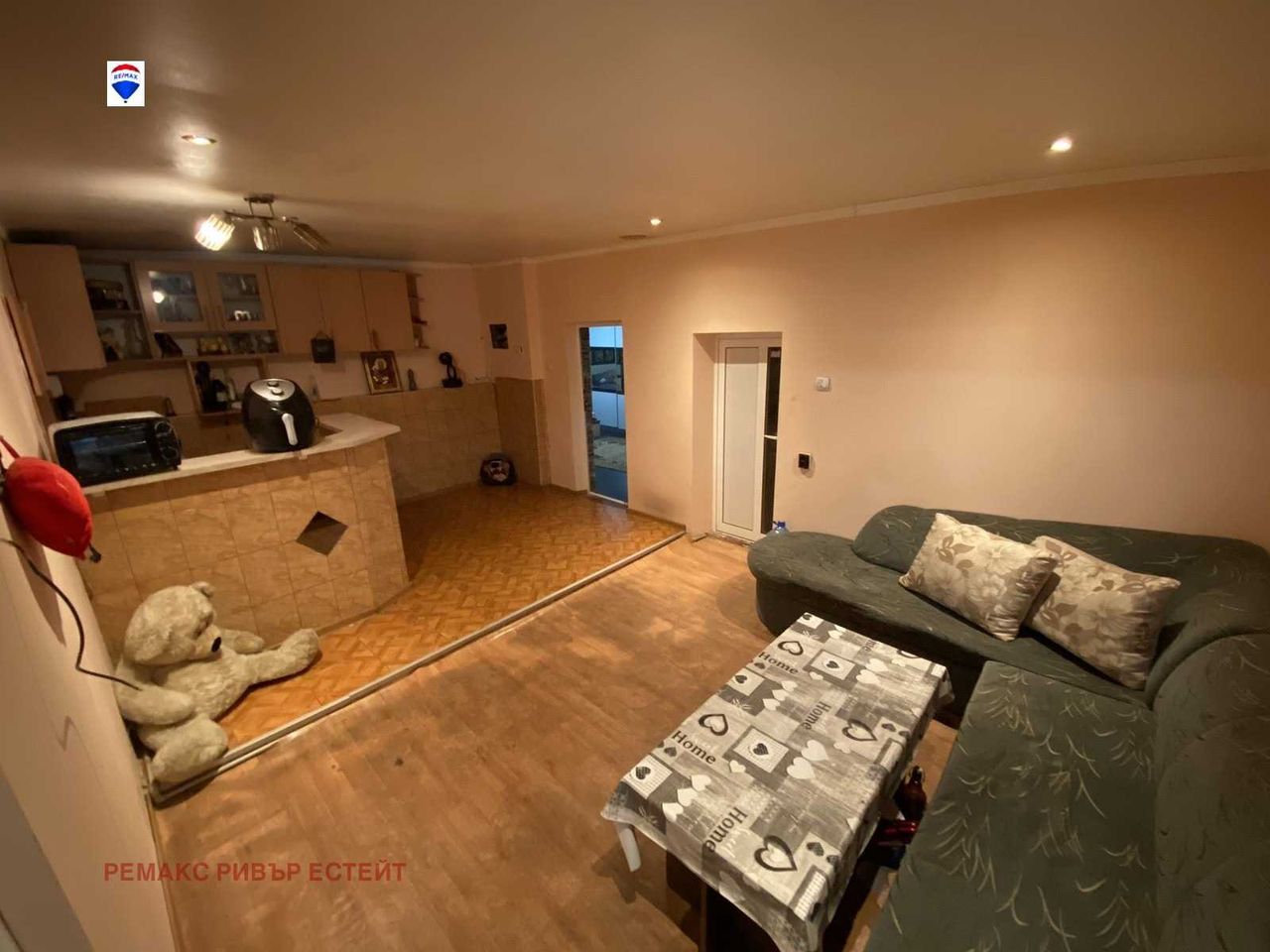 Продава се Къща в Русе, Чародейка - Север - 110 кв.м за 845 €/кв.м - Снимка #7