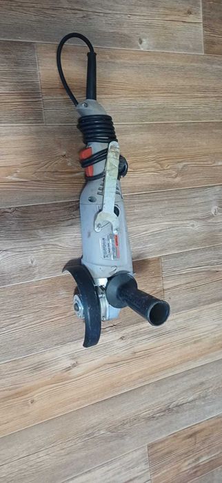 Продам болгарку б/у