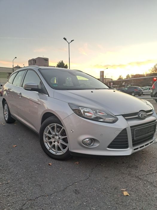Ford Focus model Champion An 2012