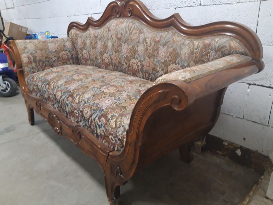 Canapea Luigi Filippo nuc masiv antica