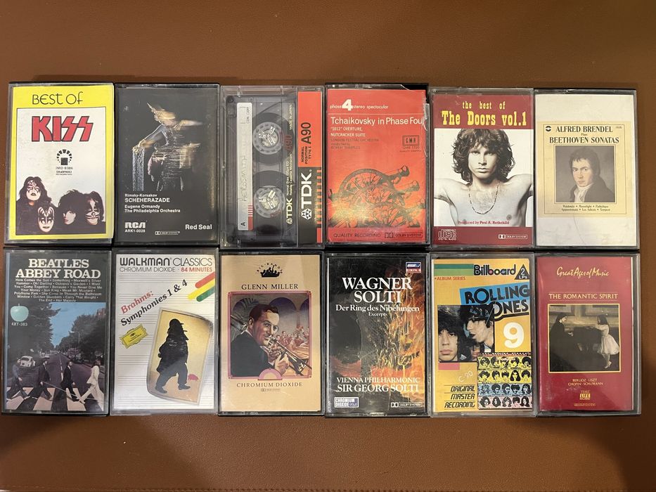 Коллекция лицензионных аудиокассет 70 шт