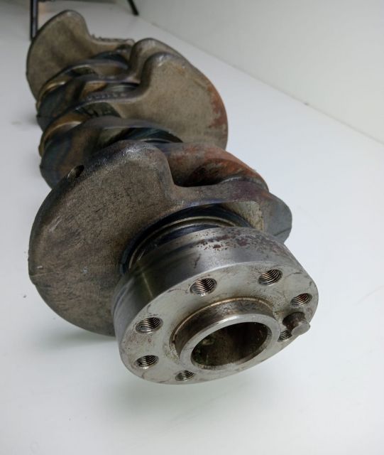 Arbore cotit vibrochen  R61100 Mercedes-Benz Sprinter prima generatie