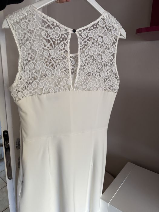 Официална рокля на Guy Laroche