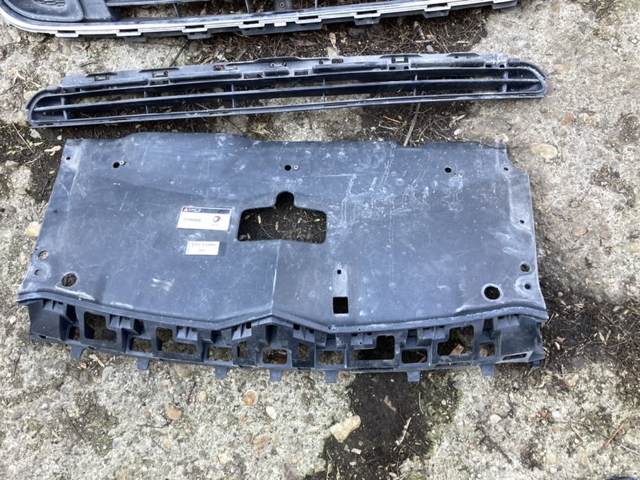 Grile Citroen C5 2 2008 - 2017 grila bara fata Citroen C 5