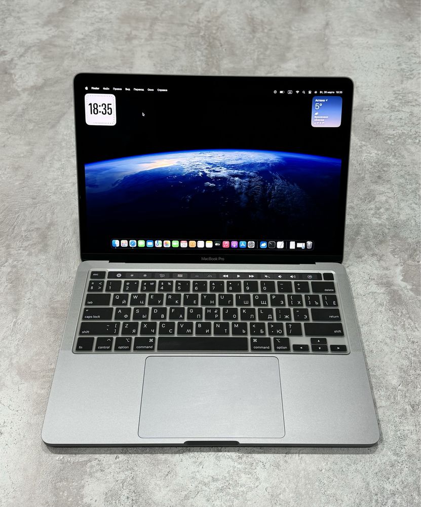 Apple MacBook Pro, M1