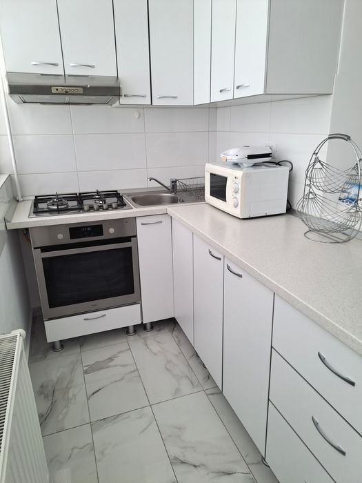 Vînd apartament cu 2 camere complet mobilat și utilat in Militari rezi