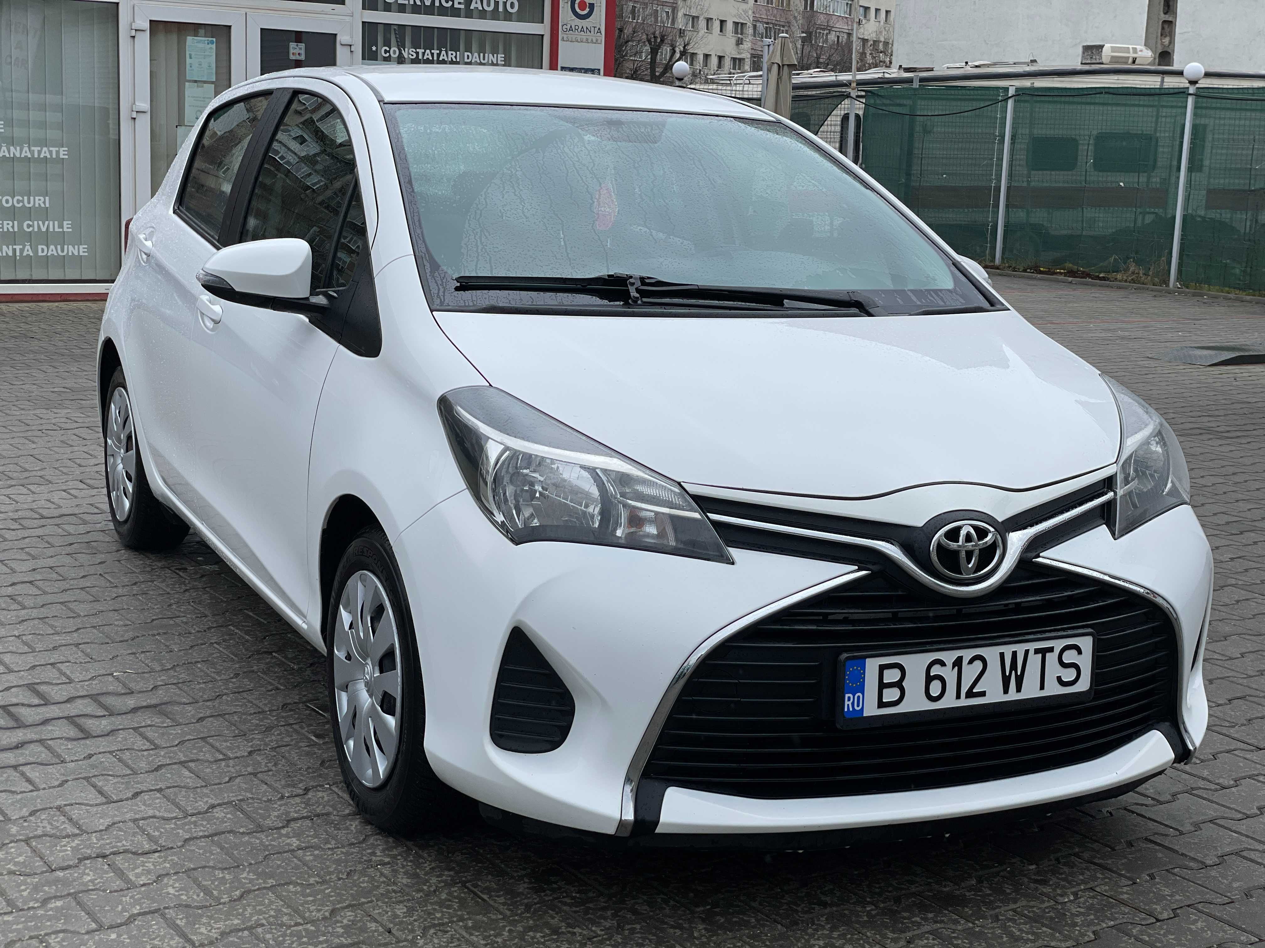 RENT A CAR / Inchiriez TOYOTA YARIS, Bucuresti