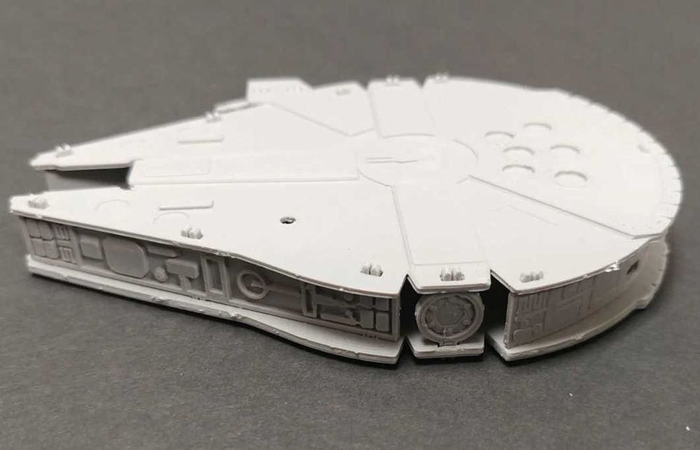 Millennium Falcon Kit Card