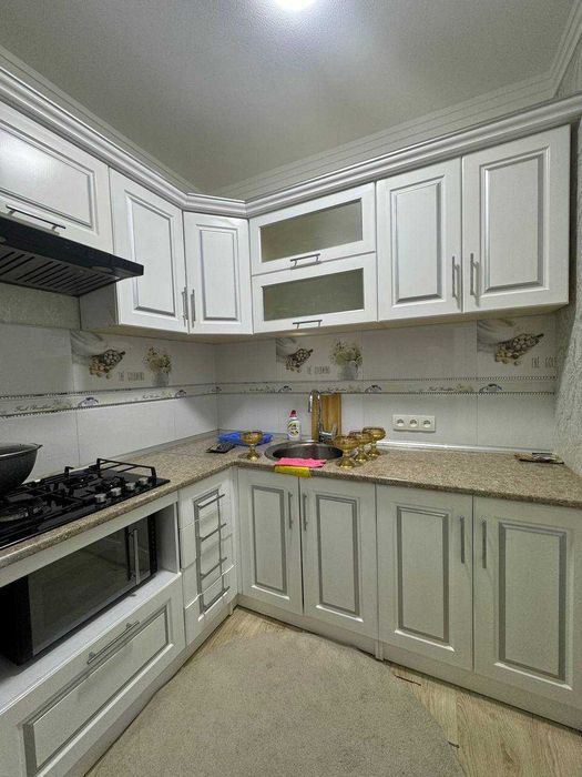 3х комнатная с евроремонтом на Ц13, 72 м2