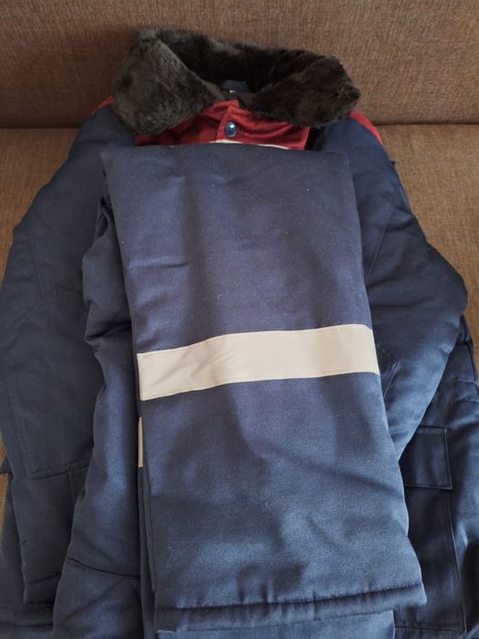 Спецодежду  продам