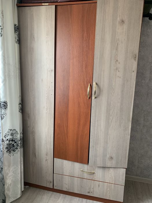 Срочно продам шифоньер