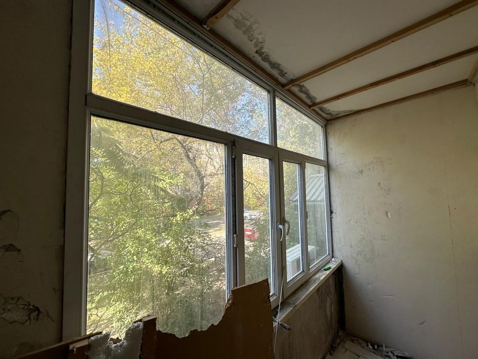 Пластиковые окна продаю