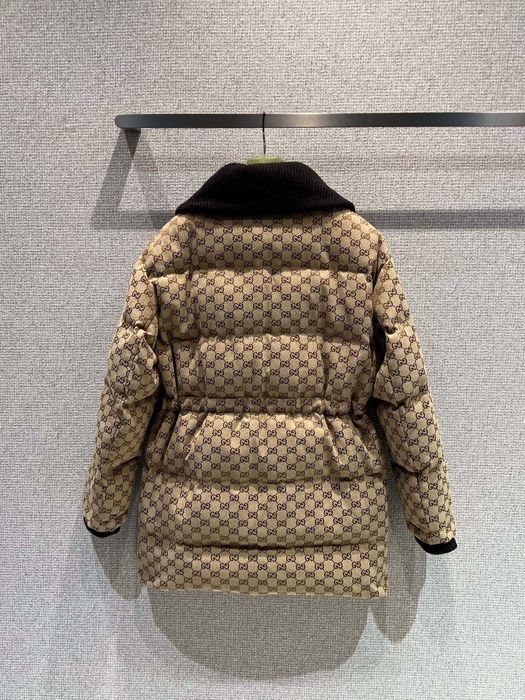 Geaca Gucci - calitate premium prezentare completa